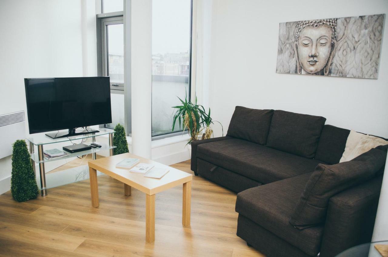Serviced Apartment In Liverpool City Centre - Free Parking - Balcony - By Happy Days מראה חיצוני תמונה