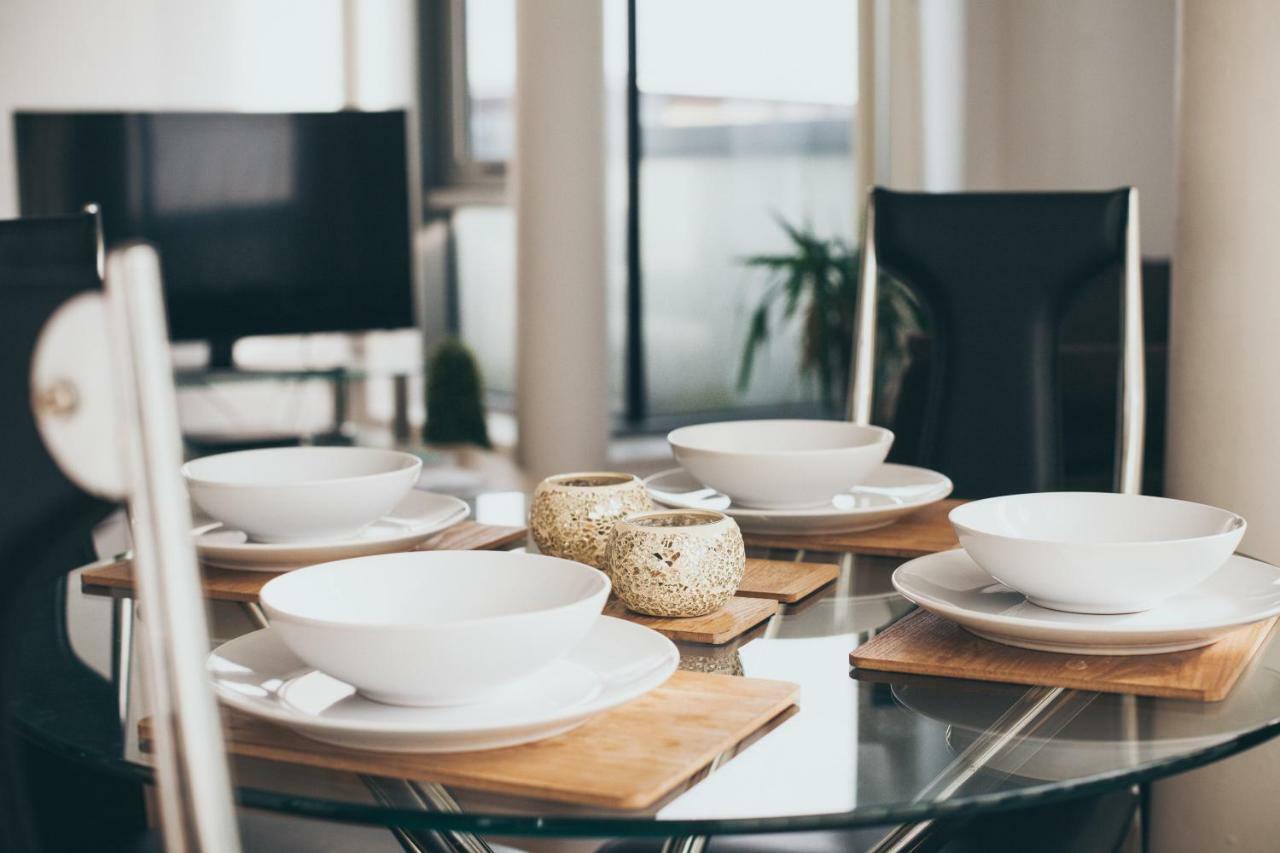 Serviced Apartment In Liverpool City Centre - Free Parking - Balcony - By Happy Days מראה חיצוני תמונה